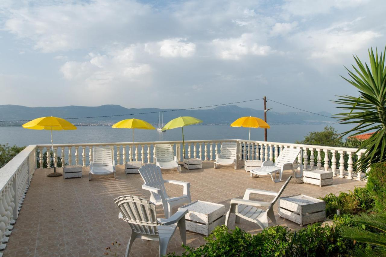 טרוגיר Villa Fjaba - By The Sea - With The Big Terraces & Great Sea View מראה חיצוני תמונה