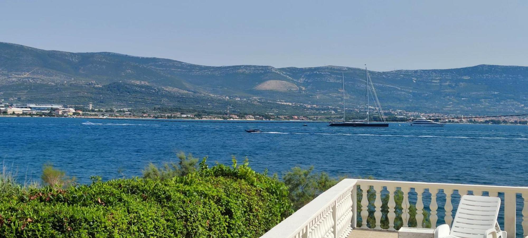 טרוגיר Villa Fjaba - By The Sea - With The Big Terraces & Great Sea View מראה חיצוני תמונה
